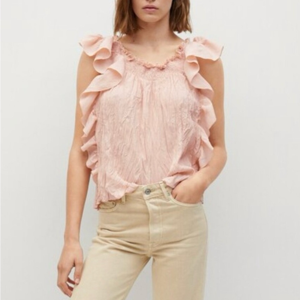 New with tags. Mango MNG Crinkly Texture
Ruffled Sleeveless Blouse size 4